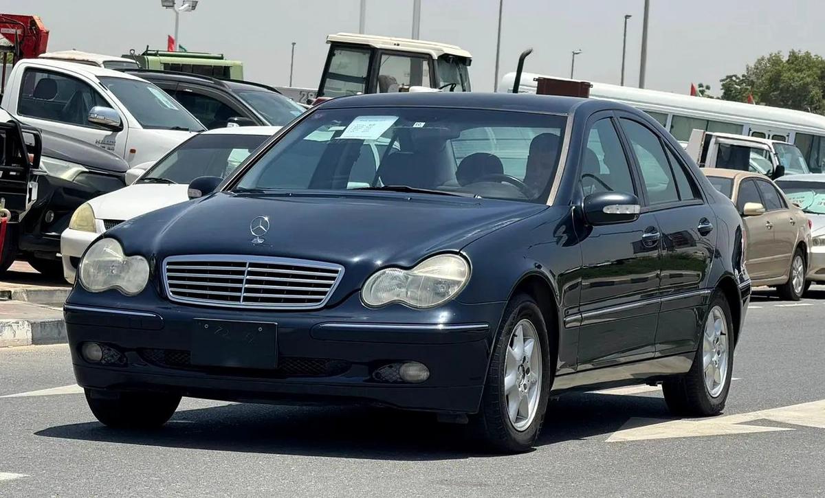 BENZ C240 | 2002 | CLEAN CAR | JAPAN IMPORT-0-0