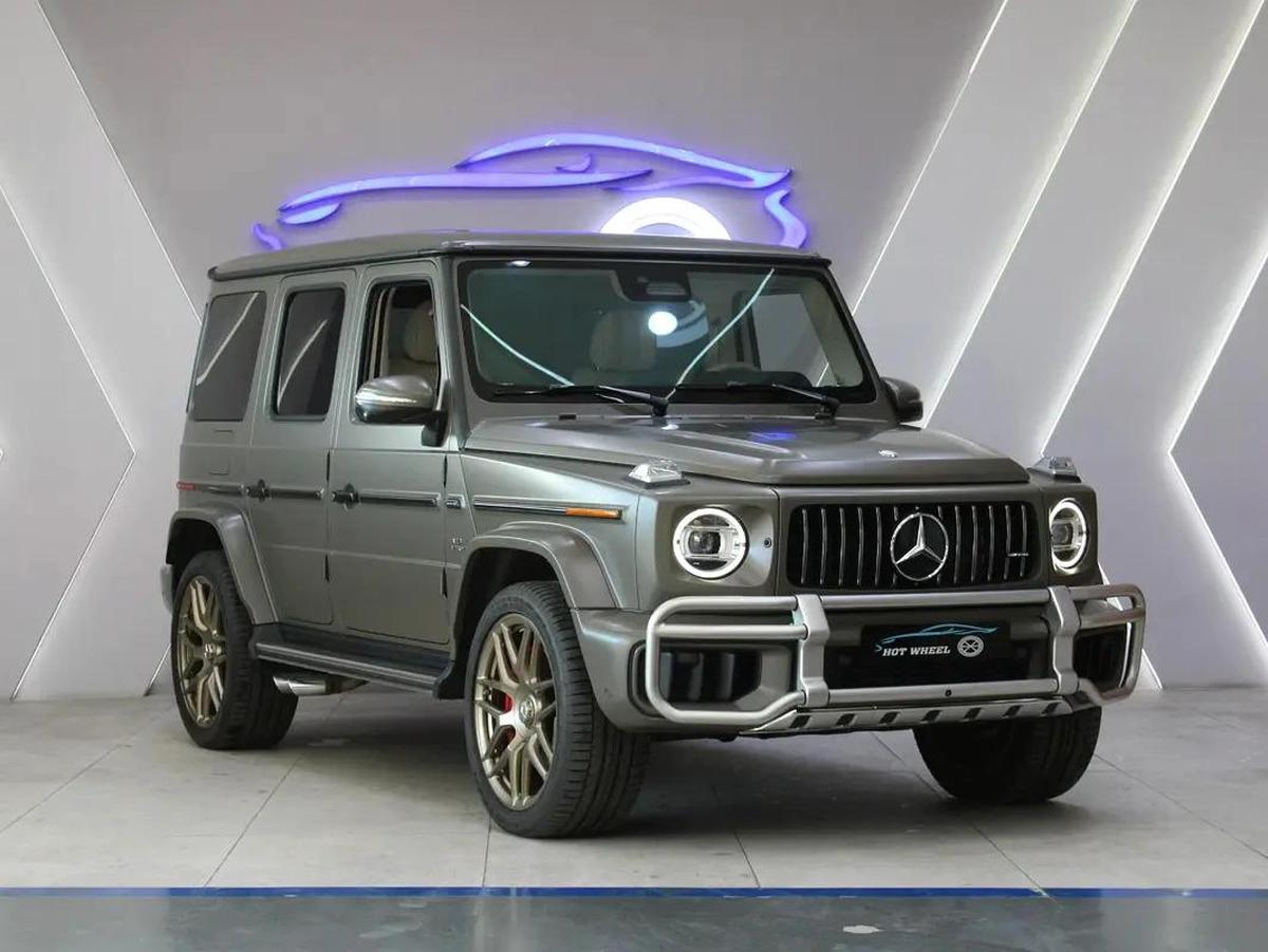 2025 - Mercedes-Benz G63 AMG V8 with warranty-1-1
