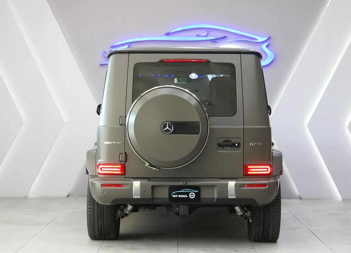 2025 - Mercedes-Benz G63 AMG V8 with warranty-17-17