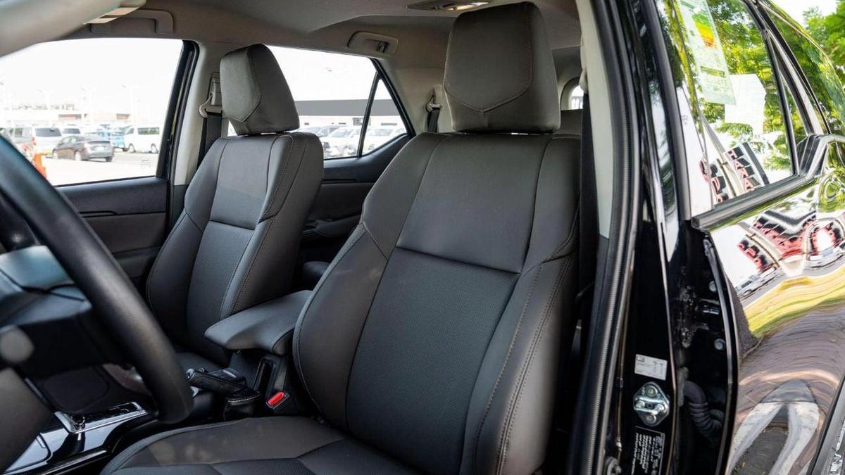 Toyota Fortuner GX2 2.7L 4WD-9-9