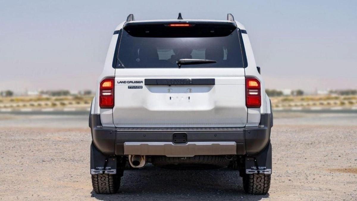 Toyota Prado 250 2.8D AT FIRST EDITION MY2025 –WHITE-4-4