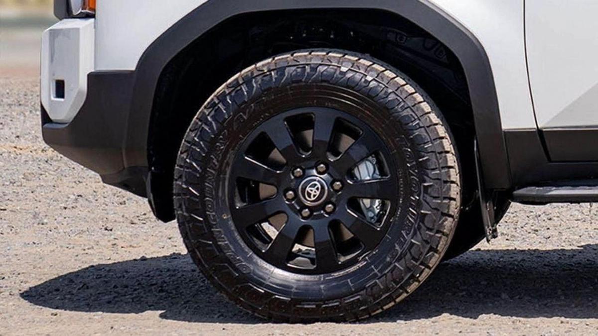 Toyota Prado 250 2.8D AT FIRST EDITION MY2025 –WHITE-9-9