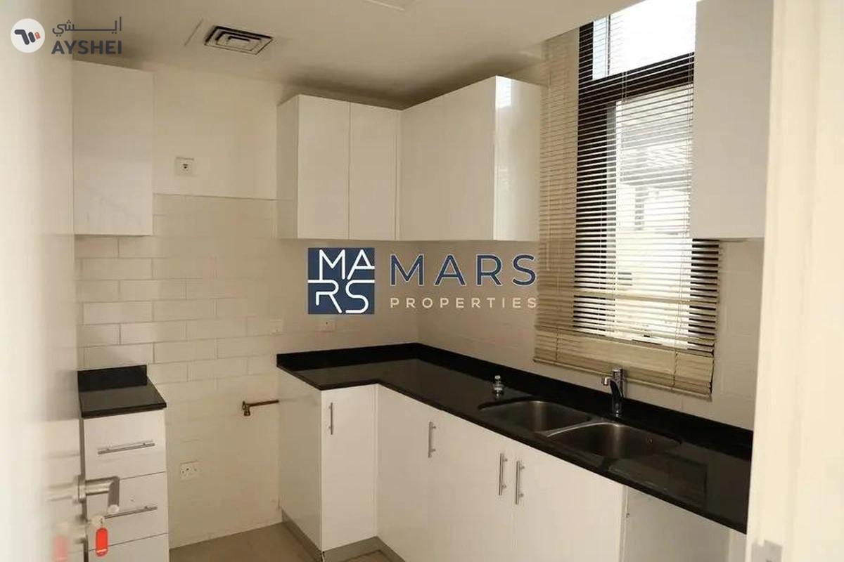 Modern Home with Beautiful Features – A Must-See!-17-17