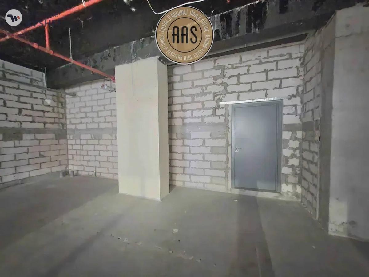 Main Boulevard Facing • Chiller Free • Corner Shop • 04 Cheque Payment-8-8