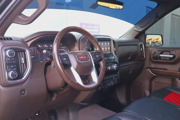 GMC Sierra Sarab Edition 2021 - GCC Specs - Perfect Condition!