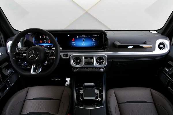 2025 MERCEDES BENZ G63 AMG - FULLY LOADED - BRAND NEW