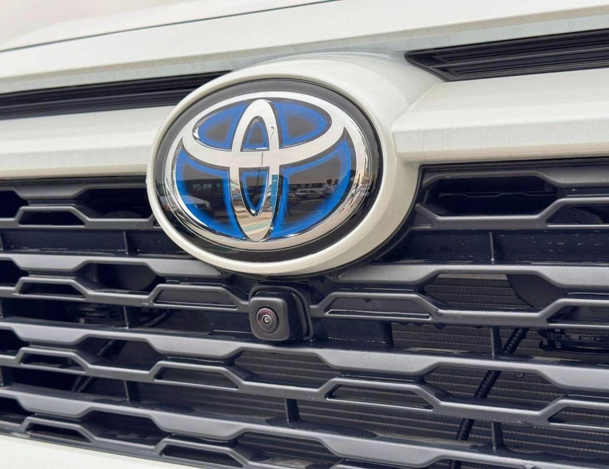 Toyota RAV4 ELITE / 2.5L HYBRID / 360* WITH PANORAMIC ROOF / FULL OPTION (CODE # HYBRID)-3-3