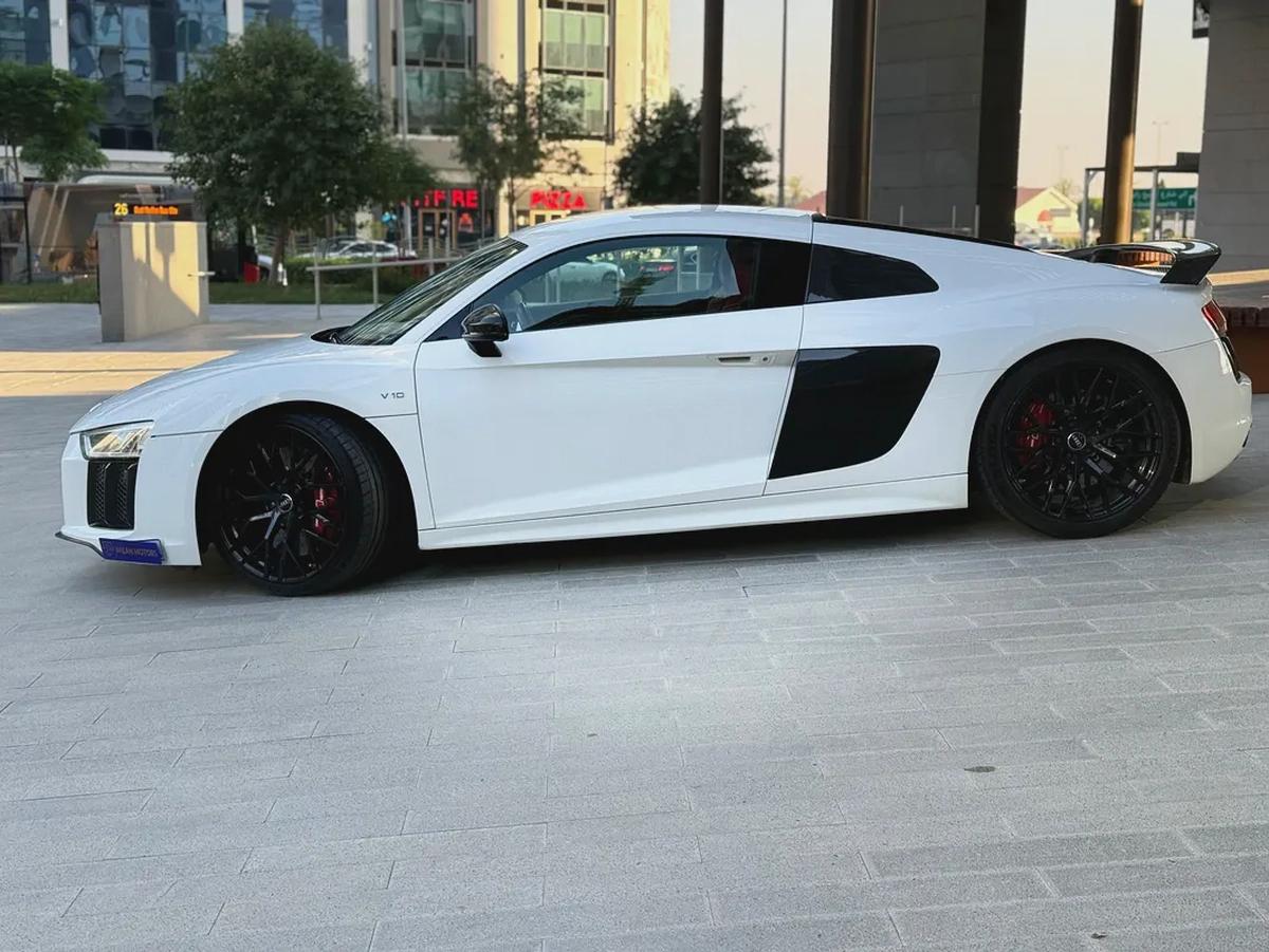 2017 Audi R8 V10 Plus Quattro | GCC | 120,000 KM | Excellent Condition-6-6