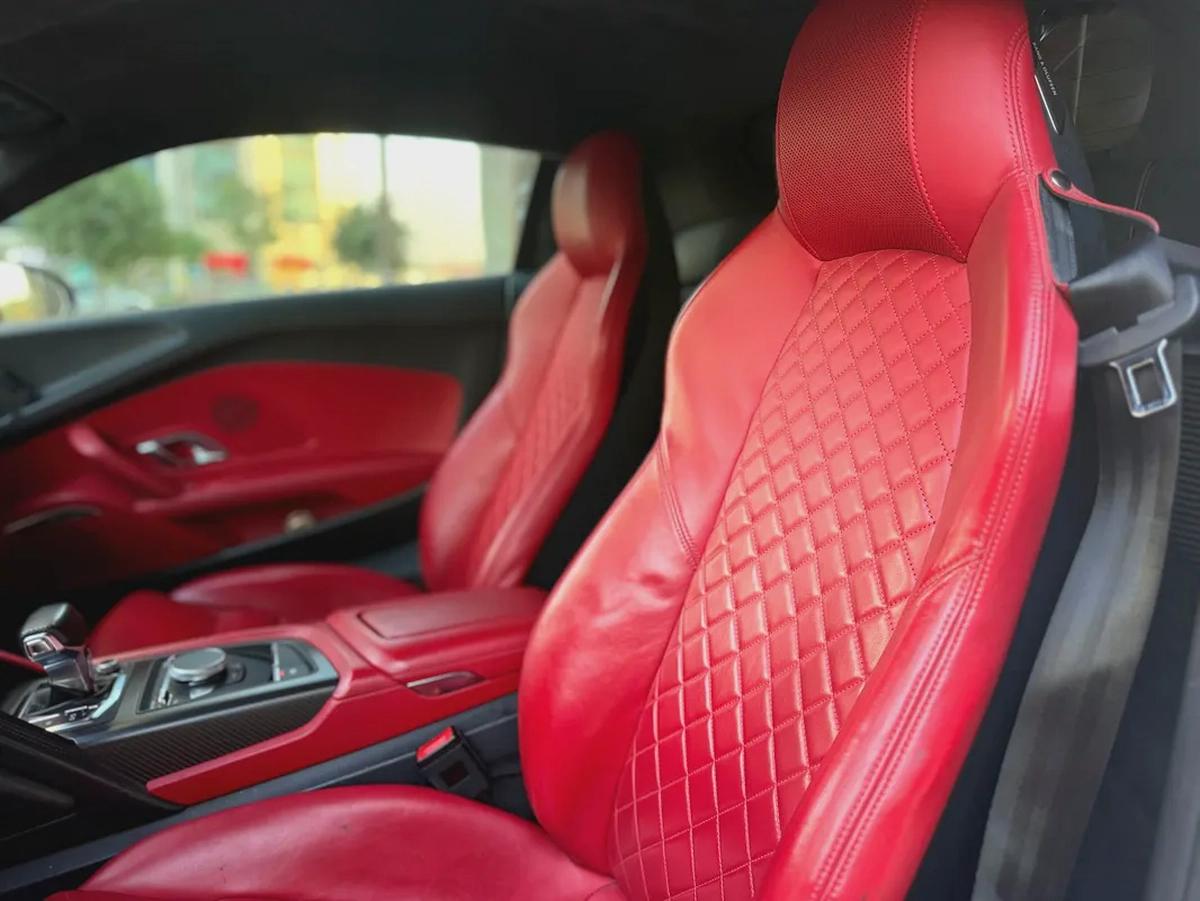 2017 Audi R8 V10 Plus Quattro | GCC | 120,000 KM | Excellent Condition-8-8