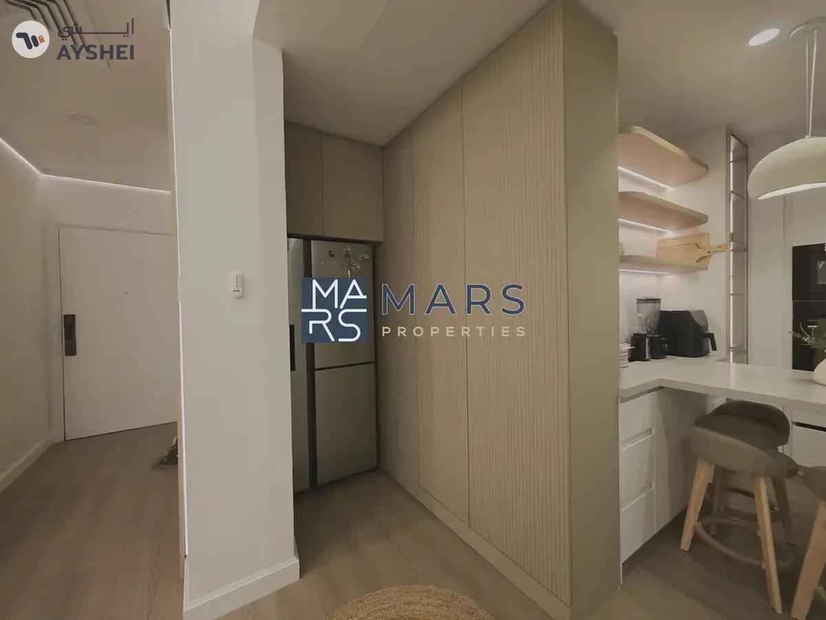 Spacious 2-Bedroom Residence in Al Zahia - Prime Location & Amenities-1-1