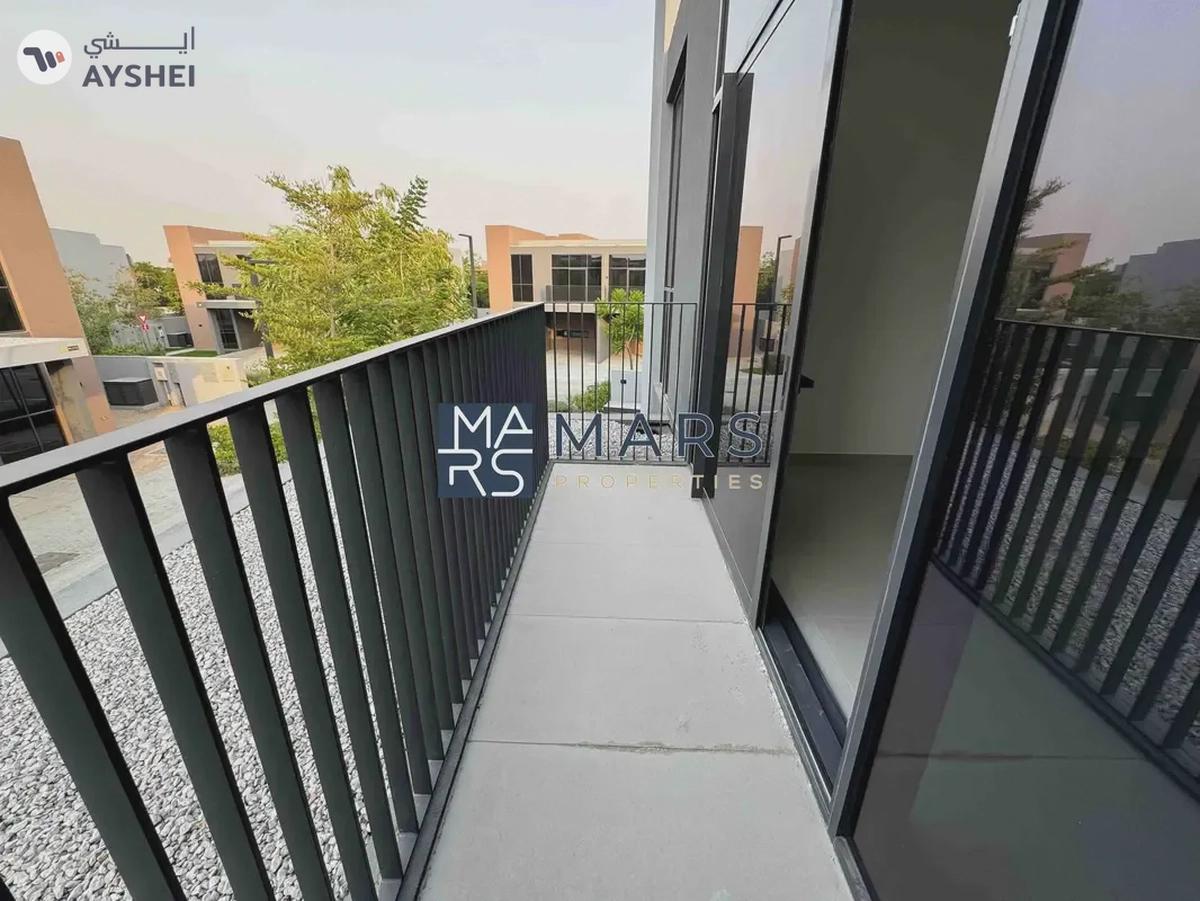 Luxurious brand new 4 bedroom villa available for rent in Masaar.-0-landscape