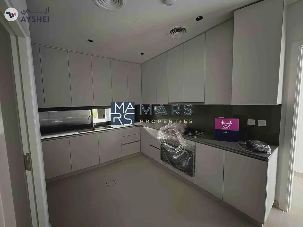 Luxurious brand new 4 bedroom villa available for rent in Masaar.-20-20