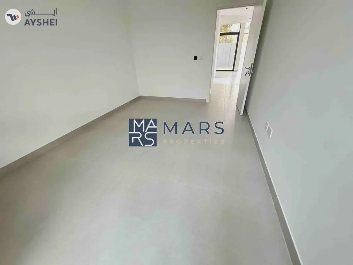 Luxurious brand new 4 bedroom villa available for rent in Masaar.-24-24