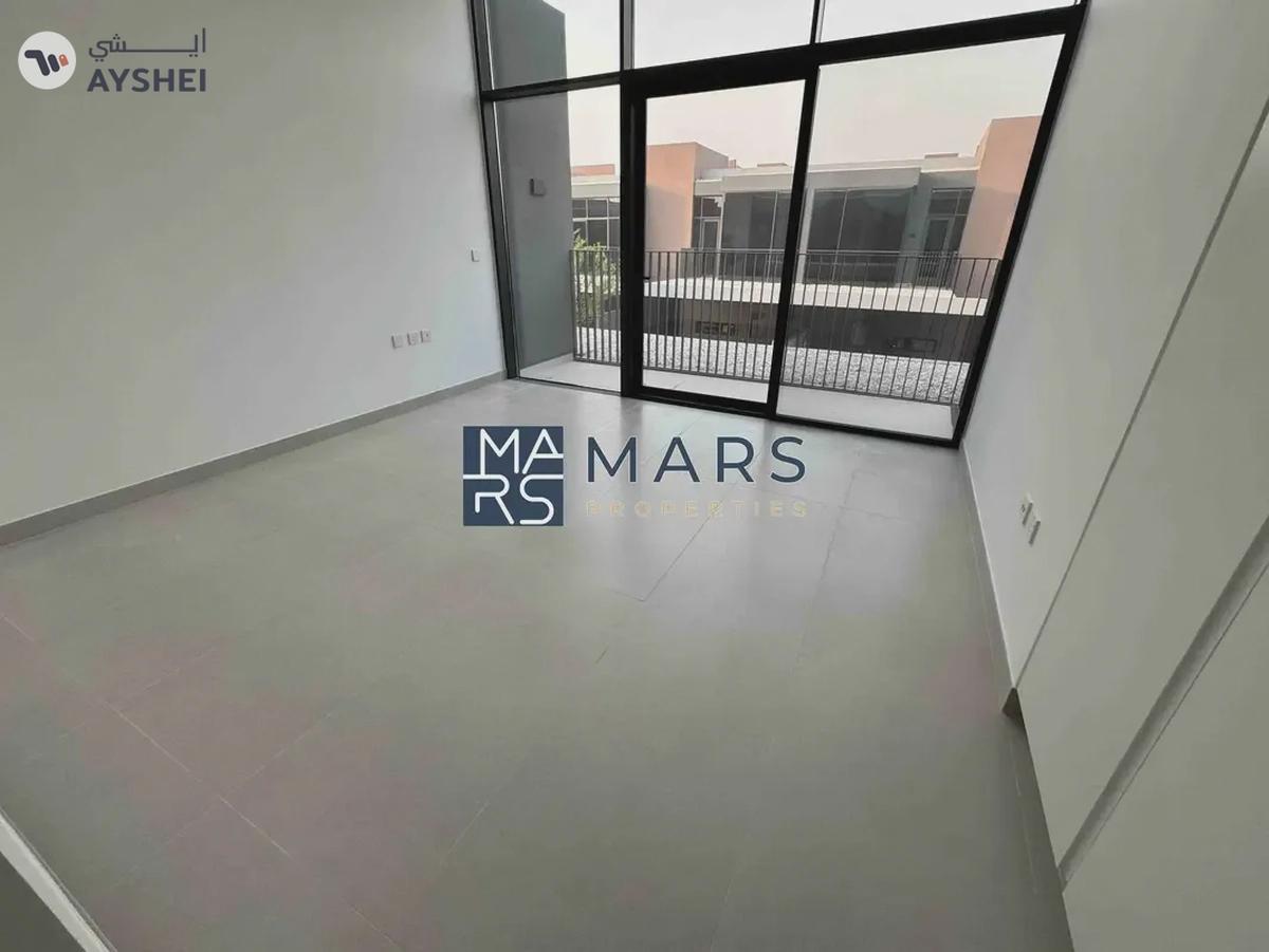 Luxurious brand new 4 bedroom villa available for rent in Masaar.-9-9