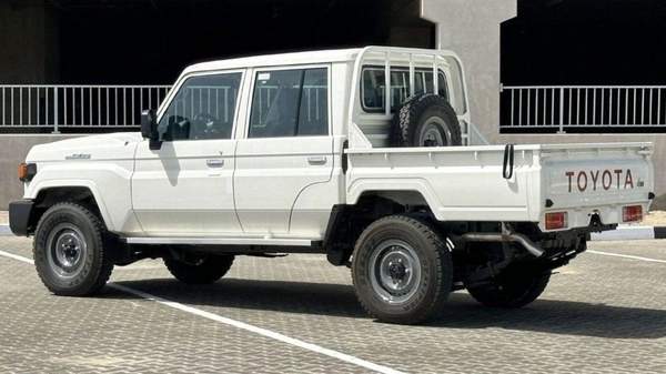 Toyota Land Cruiser Pick Up