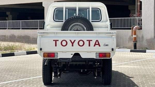 Toyota Land Cruiser Pick Up