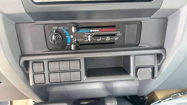 Toyota Land Cruiser Pick Up