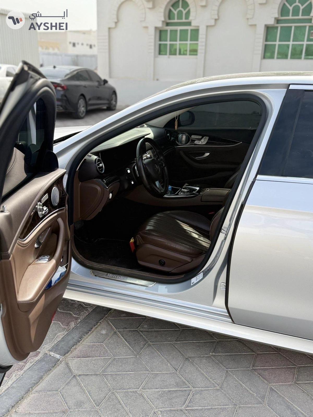 Mercedes-Benz E-Class E 300-5-5