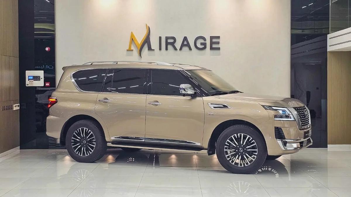 NISSAN - PATROL - LE PLATINUM - V 8 - 2022 MODEL - GCC SPECS - V 8 - 58,000KM - GOLD COLOR-0-0