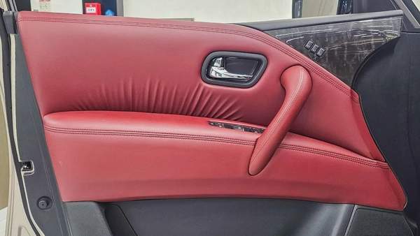 NISSAN - PATROL - LE PLATINUM - V 8 - 2022 MODEL - GCC SPECS - V 8 - 58,000KM - GOLD COLOR