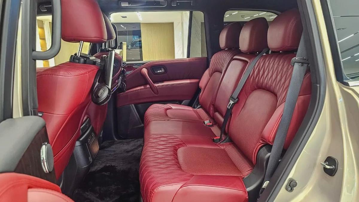 NISSAN - PATROL - LE PLATINUM - V 8 - 2022 MODEL - GCC SPECS - V 8 - 58,000KM - GOLD COLOR-10-10