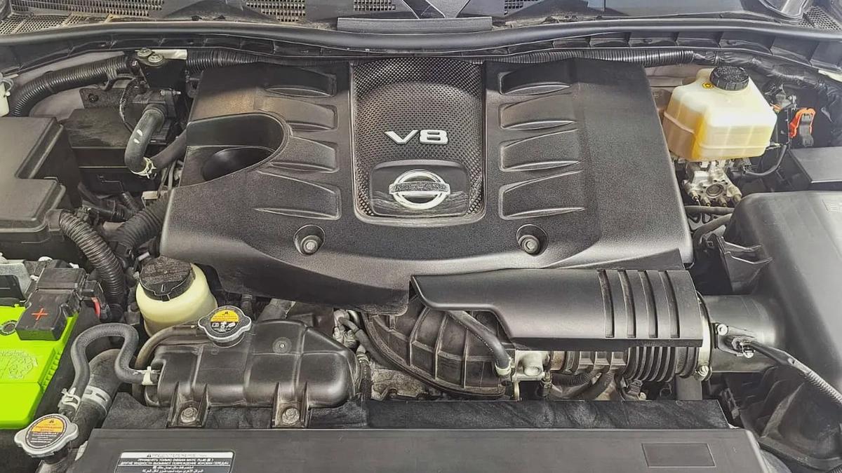 NISSAN - PATROL - LE PLATINUM - V 8 - 2022 MODEL - GCC SPECS - V 8 - 58,000KM - GOLD COLOR-12-12