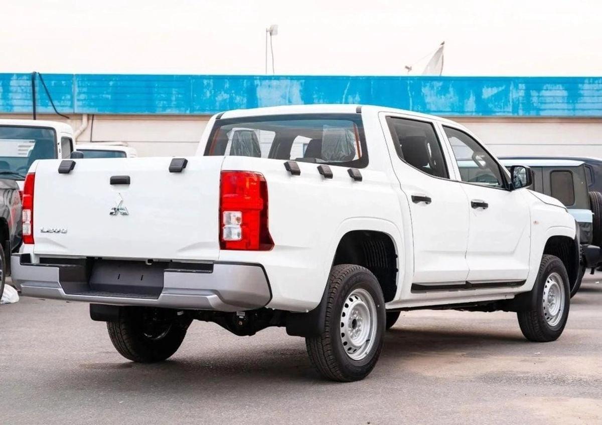 Mitsubishi L200 Mitsubishi L200 4WD 2.4L Diesel MT 2025-3-3