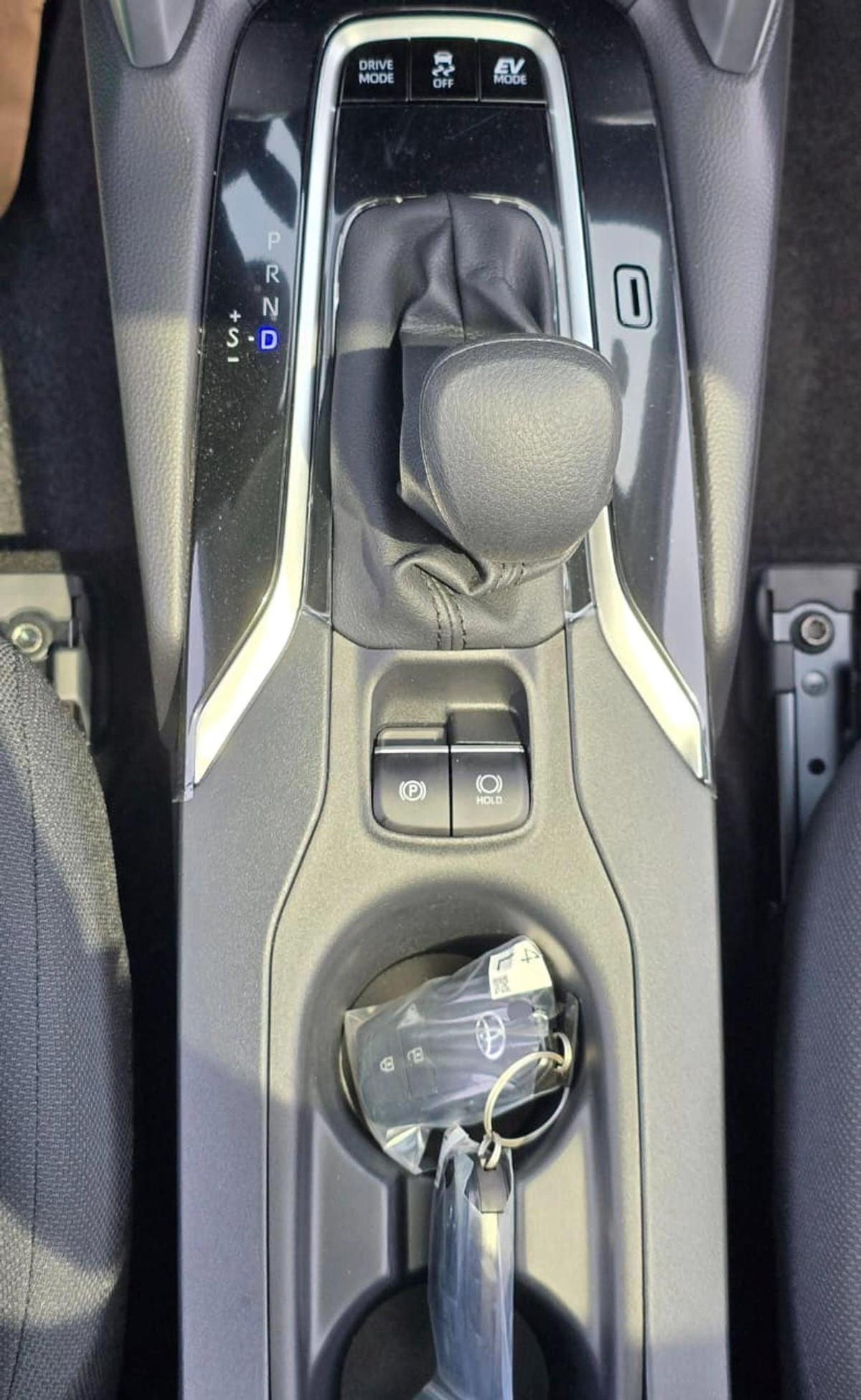 Toyota Frontlander FRONTLANDER 2.0L HYBRID-6-6