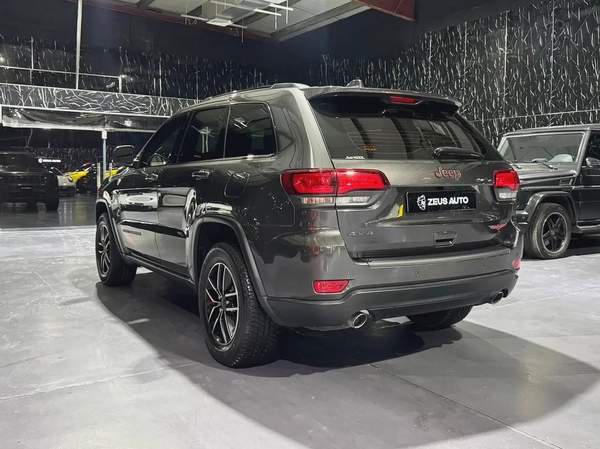 Jeep Grand Cherokee 2019 GCC specs for 75,000.00 AED