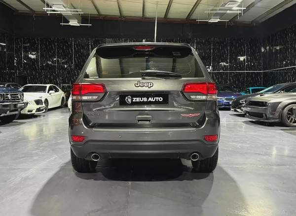 Jeep Grand Cherokee 2019 GCC specs for 75,000.00 AED