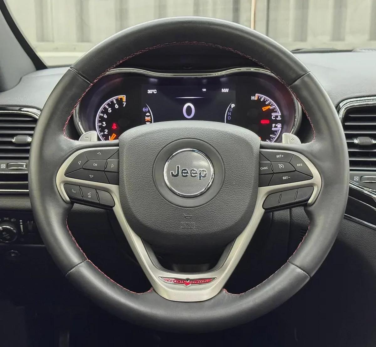 Jeep Grand Cherokee 2019 GCC specs for 75,000.00 AED-12-12