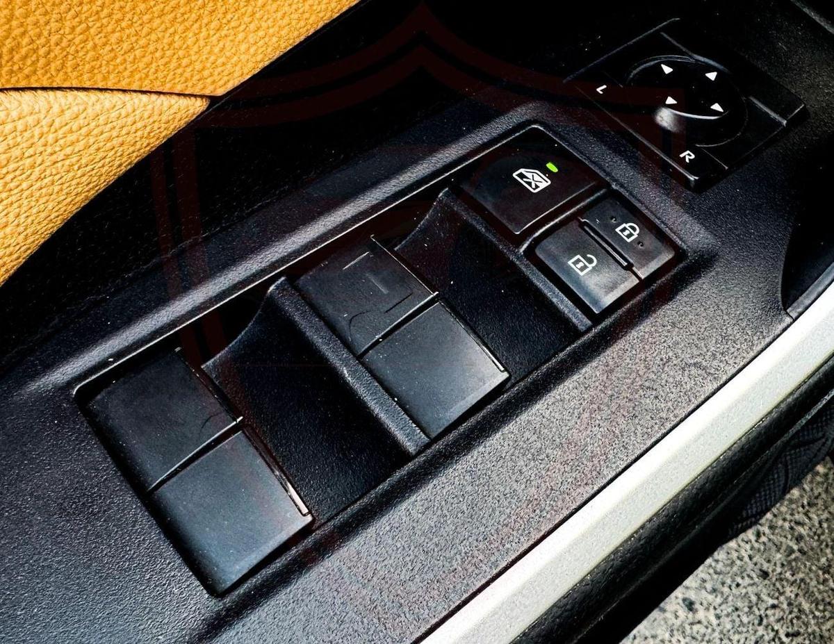 Used Toyota RAV4 2023-17-17