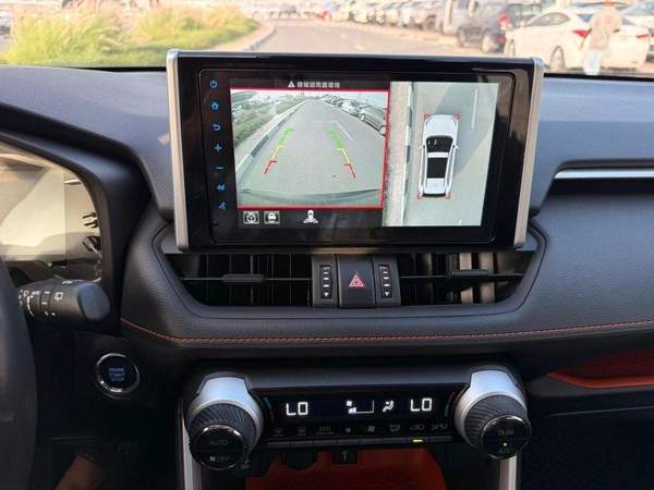 Toyota RAV4 Adventure 2.0 L Japanese Limited 2.0 L // panoramic, 360 camera full option