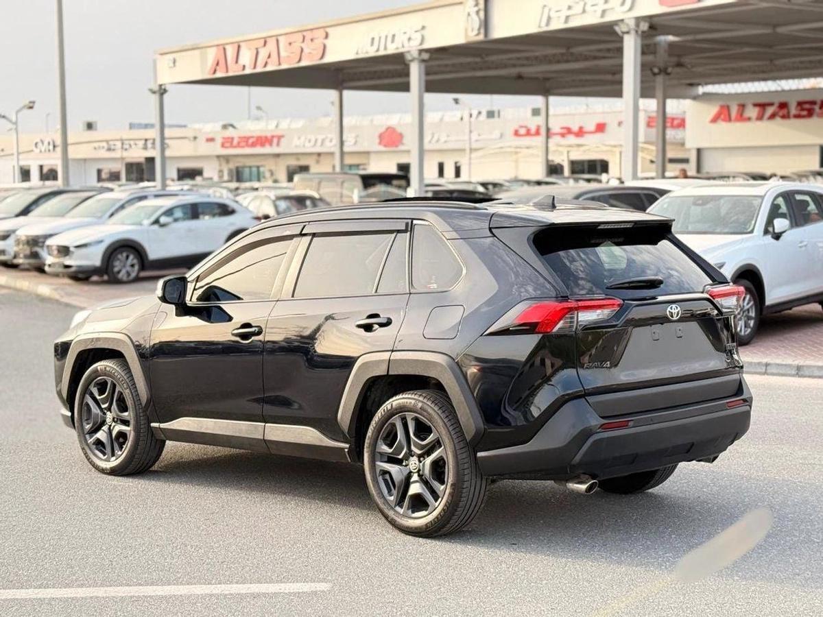 Toyota RAV4 Adventure 2.0 L Japanese Limited 2.0 L // panoramic, 360 camera full option-14-14