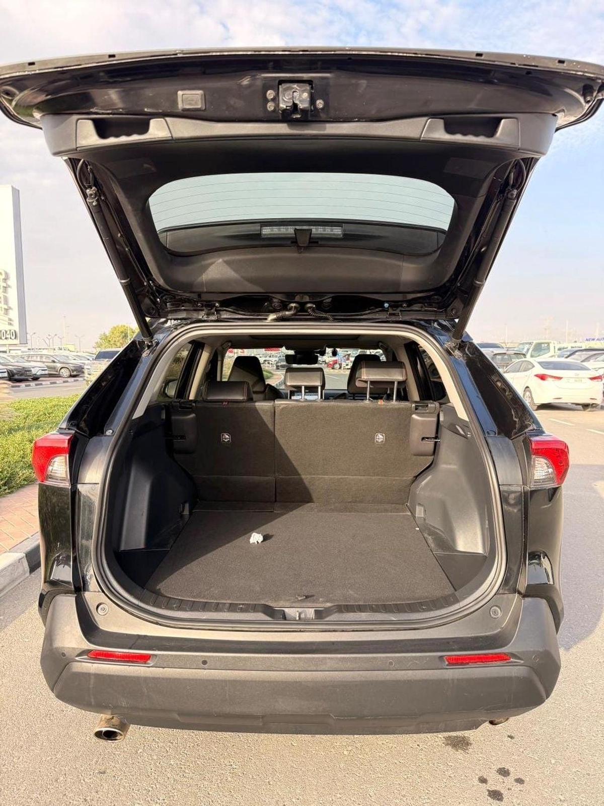 Toyota RAV4 Adventure 2.0 L Japanese Limited 2.0 L // panoramic, 360 camera full option-21-21