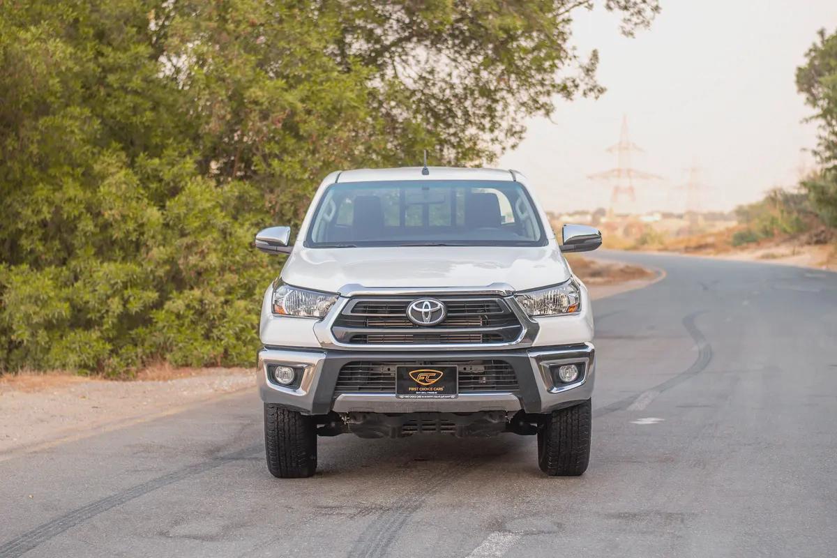 Hilux | Double Cabin 4x4 | Diesel Manual | GCC Specs | Ref#T52040-4-4