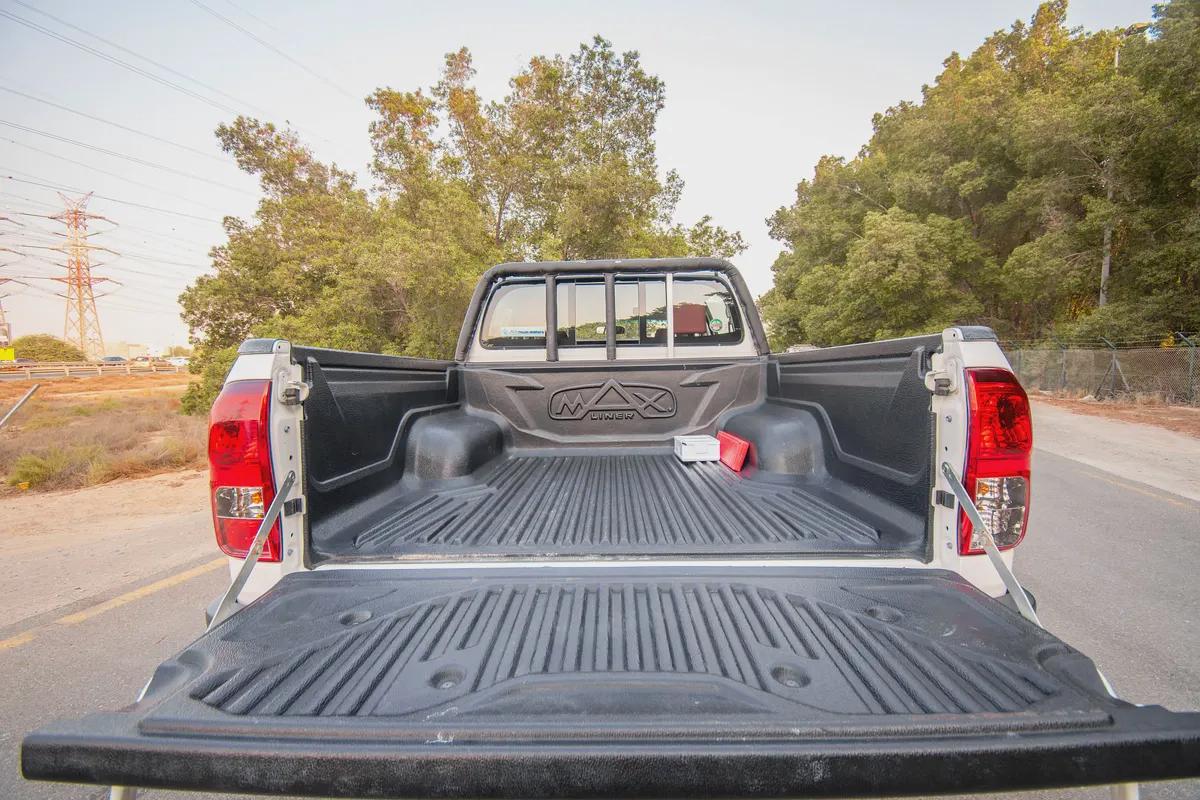 Hilux | Double Cabin 4x4 | Diesel Manual | GCC Specs | Ref#T52040-5-5
