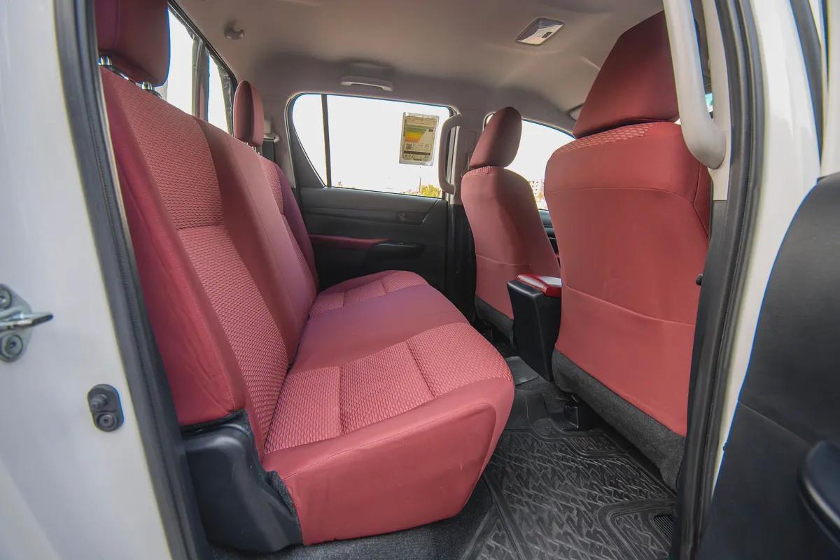 Hilux | Double Cabin 4x4 | Diesel Manual | GCC Specs | Ref#T52040-11-11