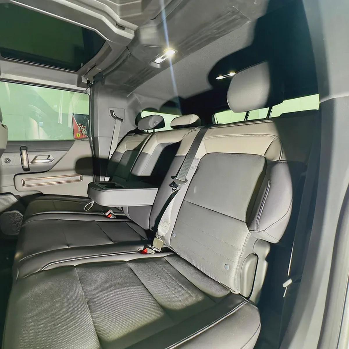 2025 GMC Hummer EV 2X - Brand New-10-10