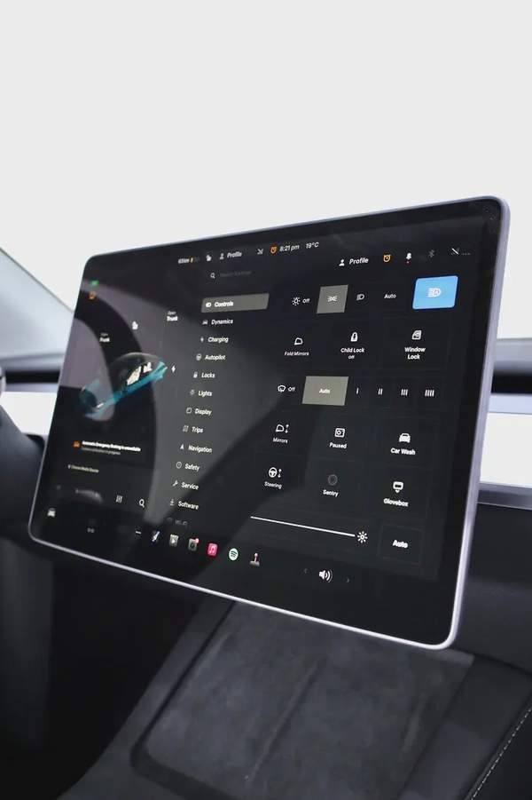 TESLA MODEL Y BRAND NEW 2024