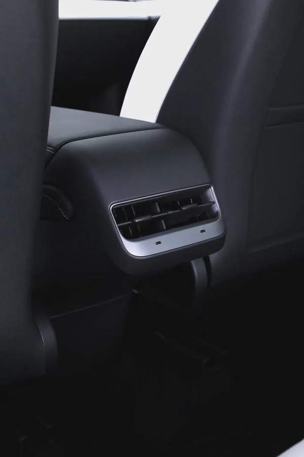 TESLA MODEL Y BRAND NEW 2024