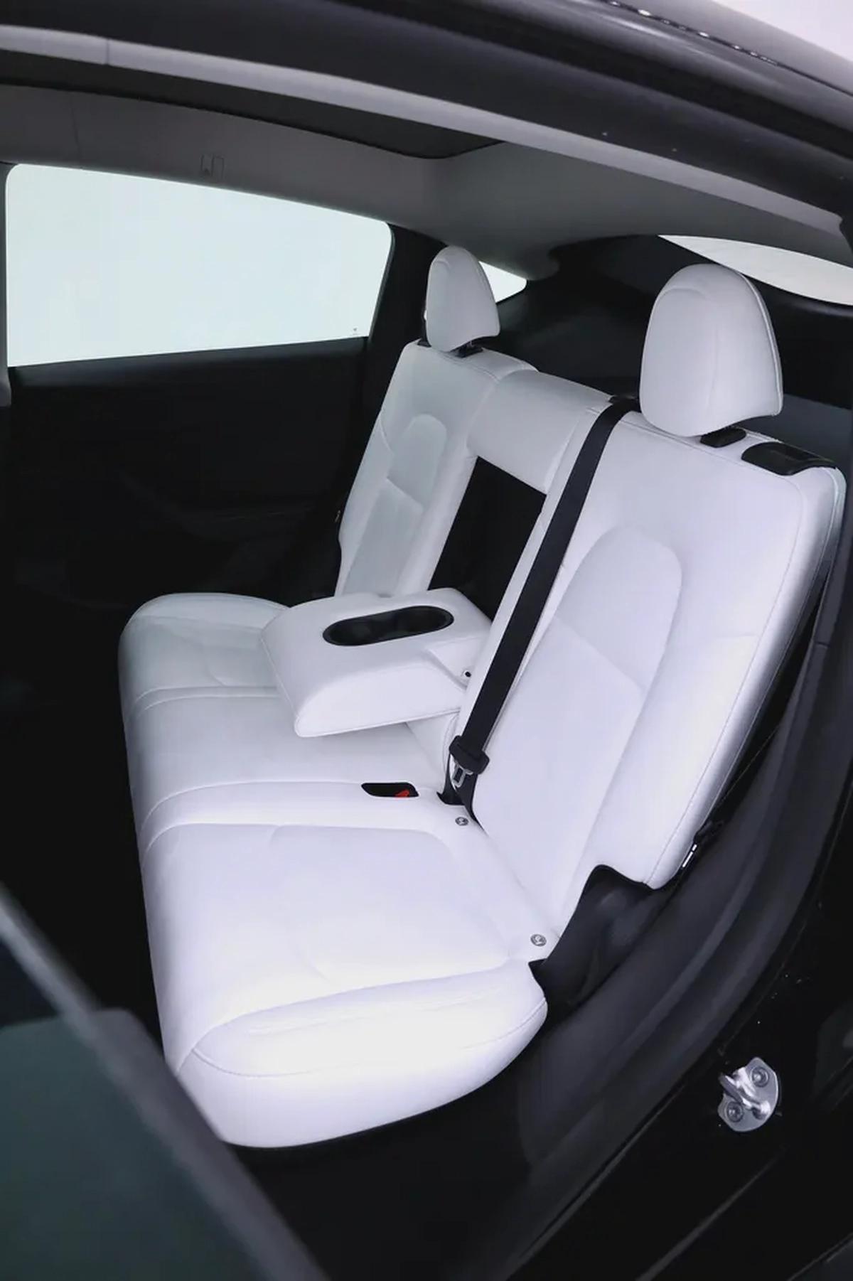 TESLA MODEL Y BRAND NEW 2024-13-13