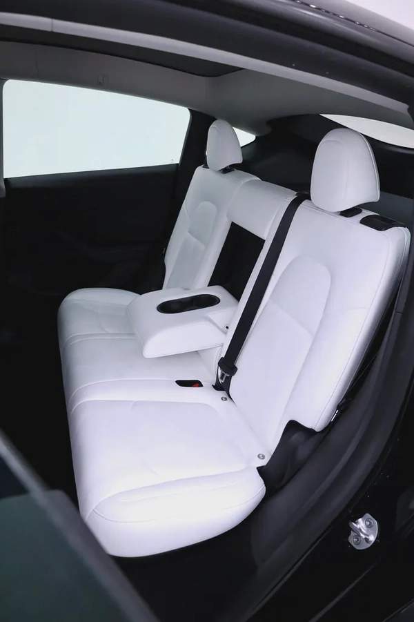 TESLA MODEL Y BRAND NEW 2024