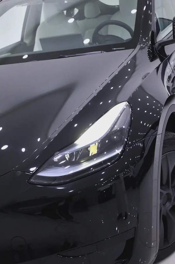 TESLA MODEL Y BRAND NEW 2024