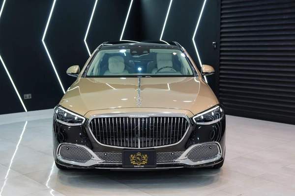 Mercedes-Benz Maybach S680