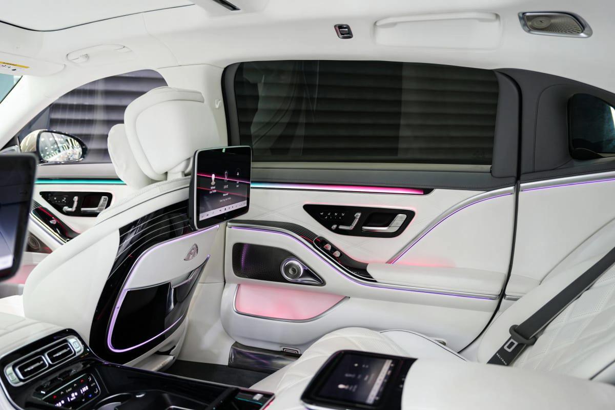 Mercedes-Benz Maybach S680-9-9