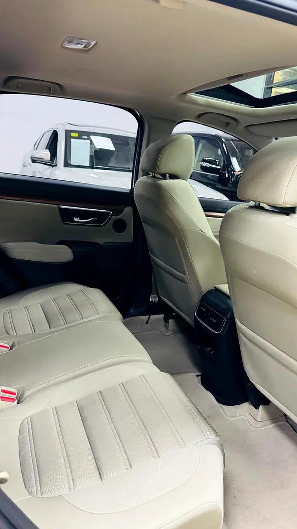 2022 Honda CR-V GCC 1St Owner Full Option-5-5