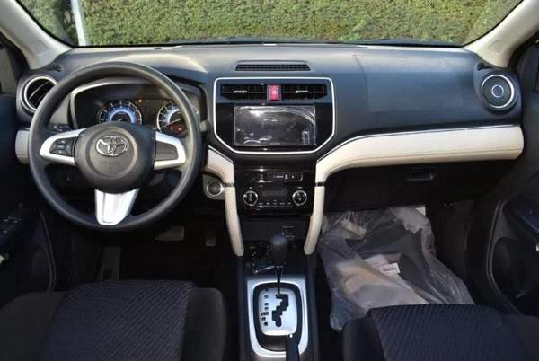 Toyota Rush RUSH G 1.5L 7SET RWD