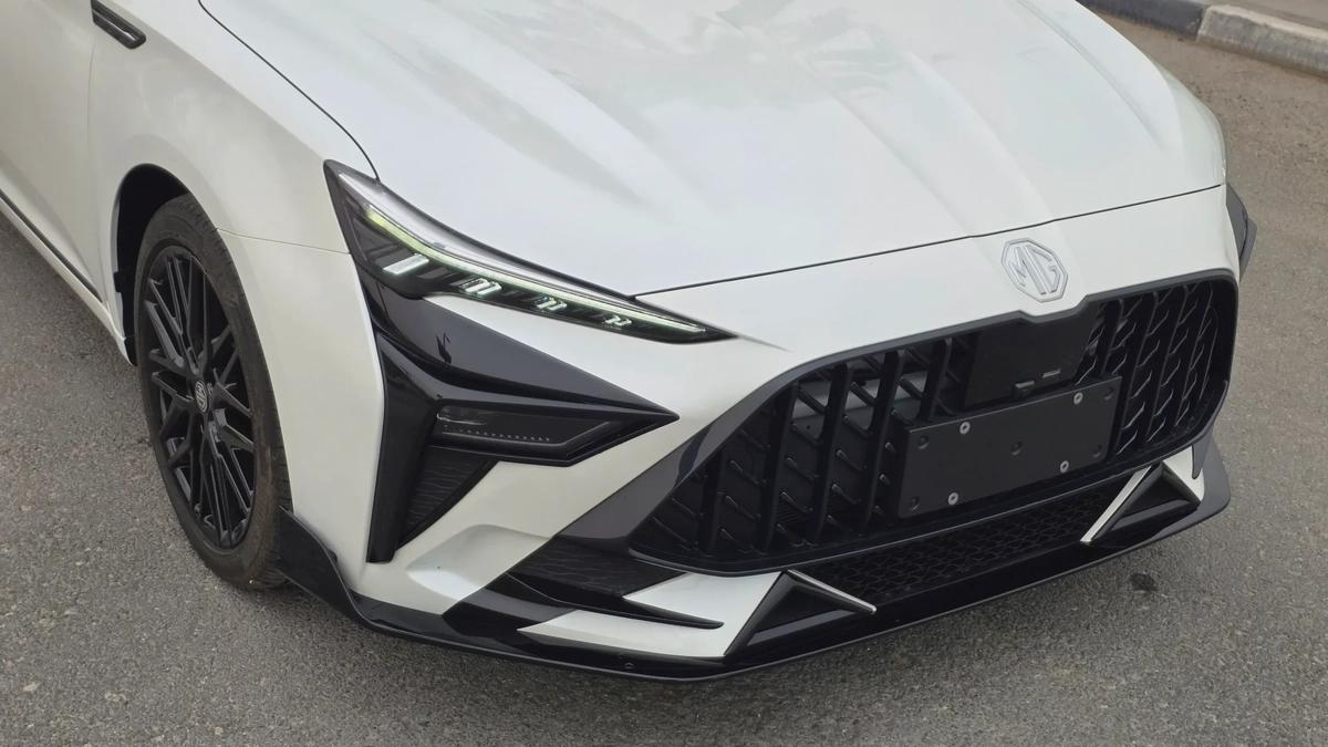 MG MG6 X-LINE (White)-1-1