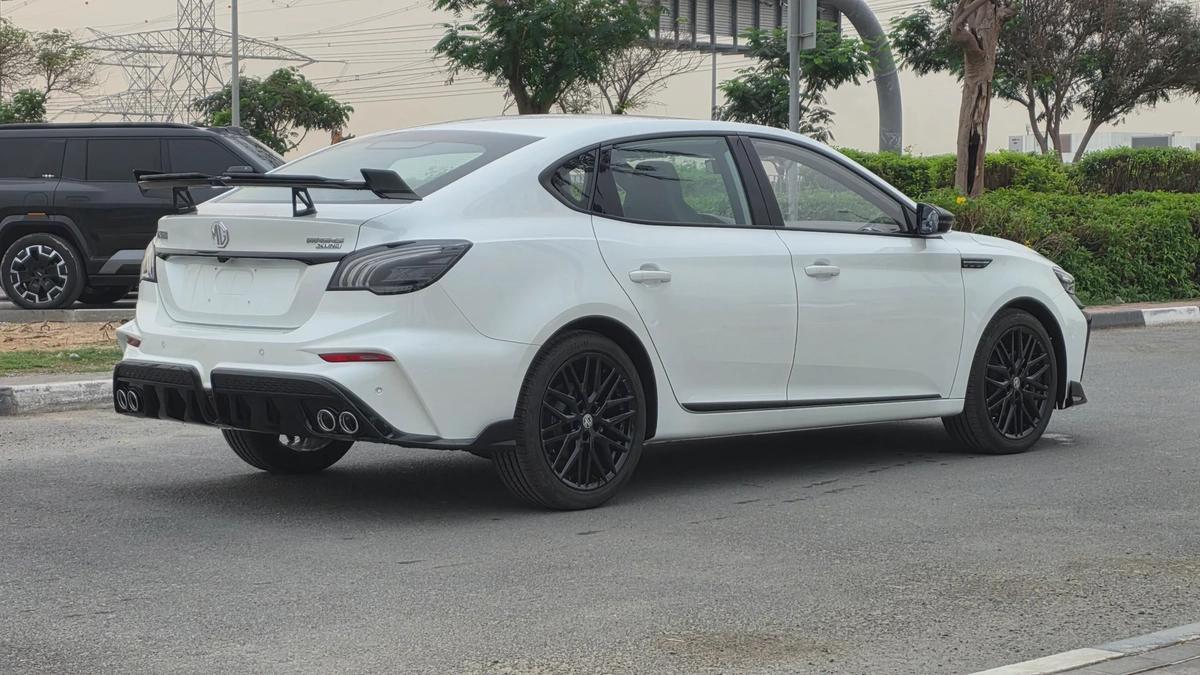 MG MG6 X-LINE (White)-7-7